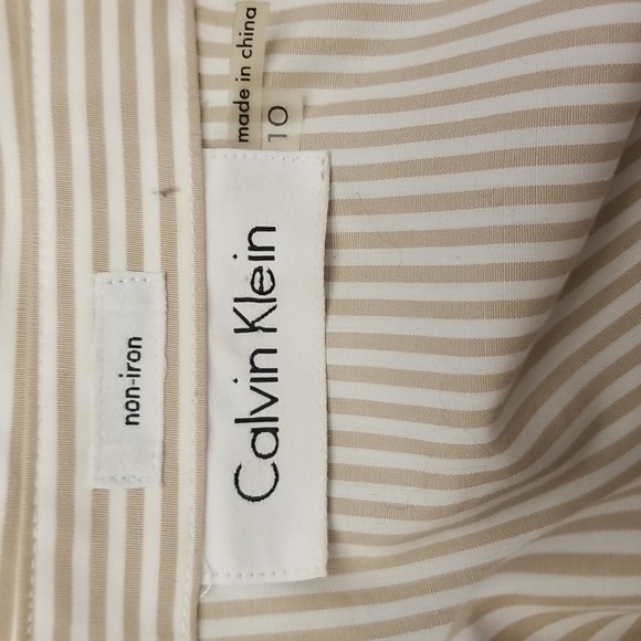Classic pinstripe button down shirt by Calvin Klein. - Picture 7 of 8